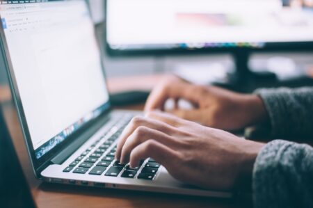 How to start a successful blog in 2021 [Easy guide to beginners]