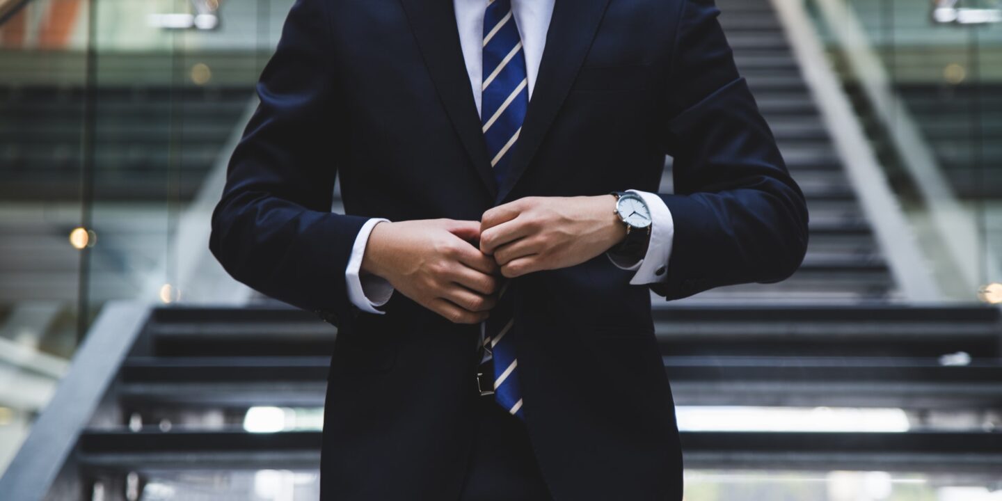 6 Reasons To Hire a Paralegal Over a Lawyer