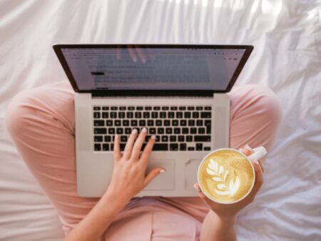 7 Tactics You Must Follow to Market Your Blog in 2021-min (1)