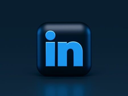 7 Best WordPress Plugins for LinkedIn